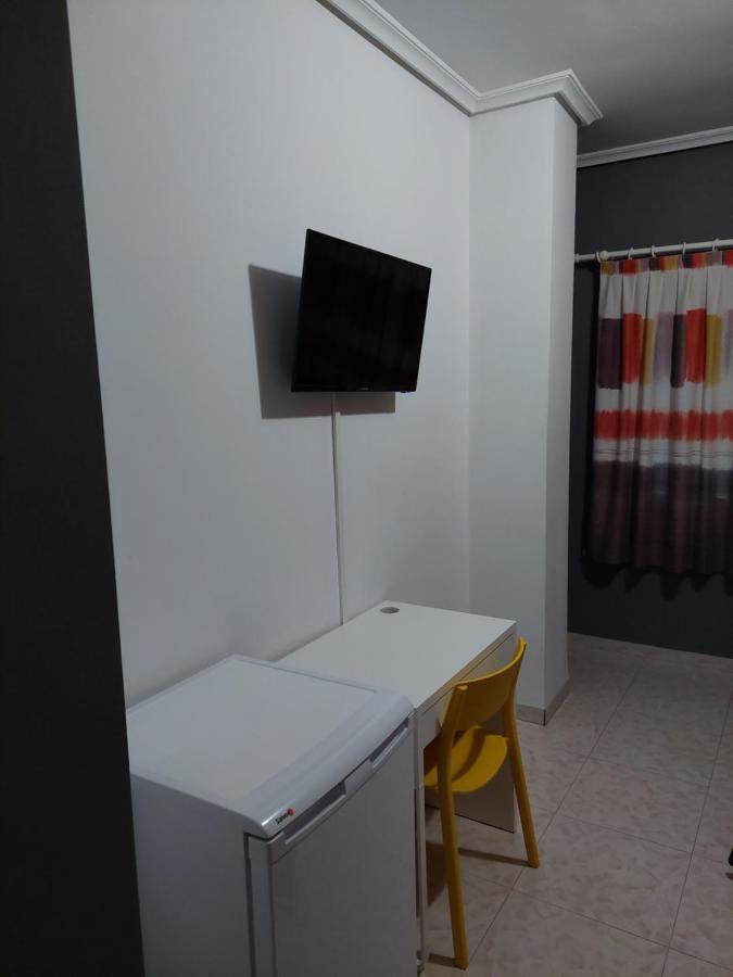 Hotel Cervantes Mahora Esterno foto