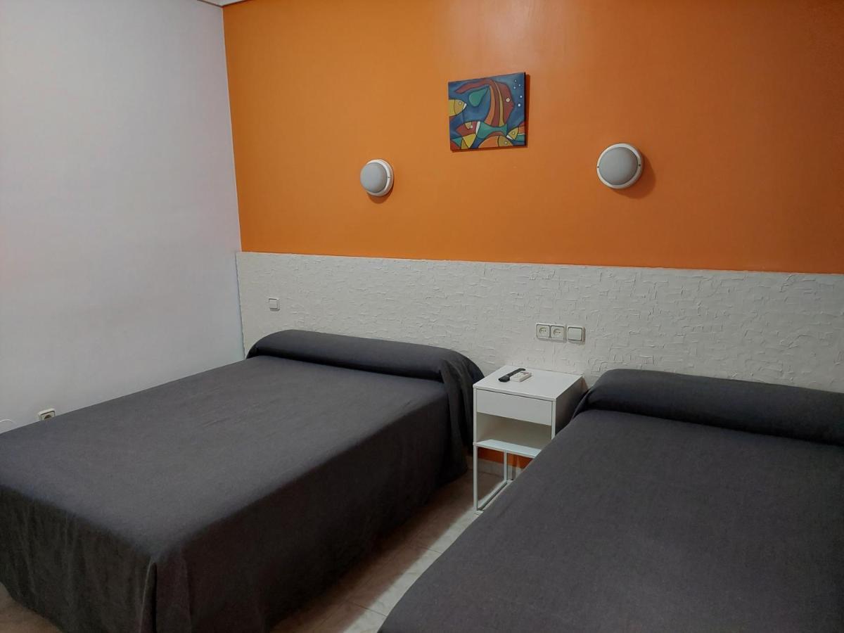 Hotel Cervantes Mahora Esterno foto