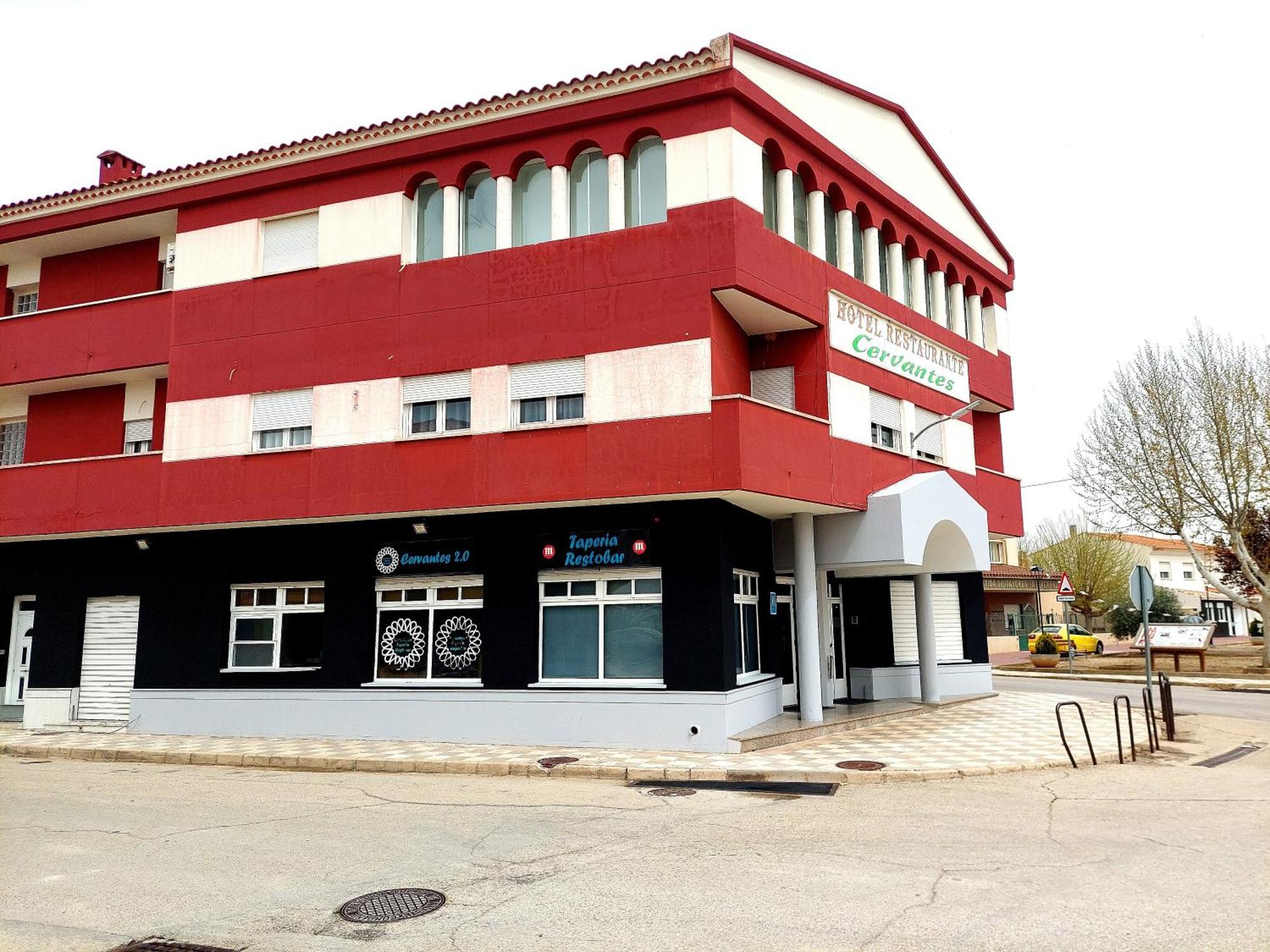 Hotel Cervantes Mahora Esterno foto