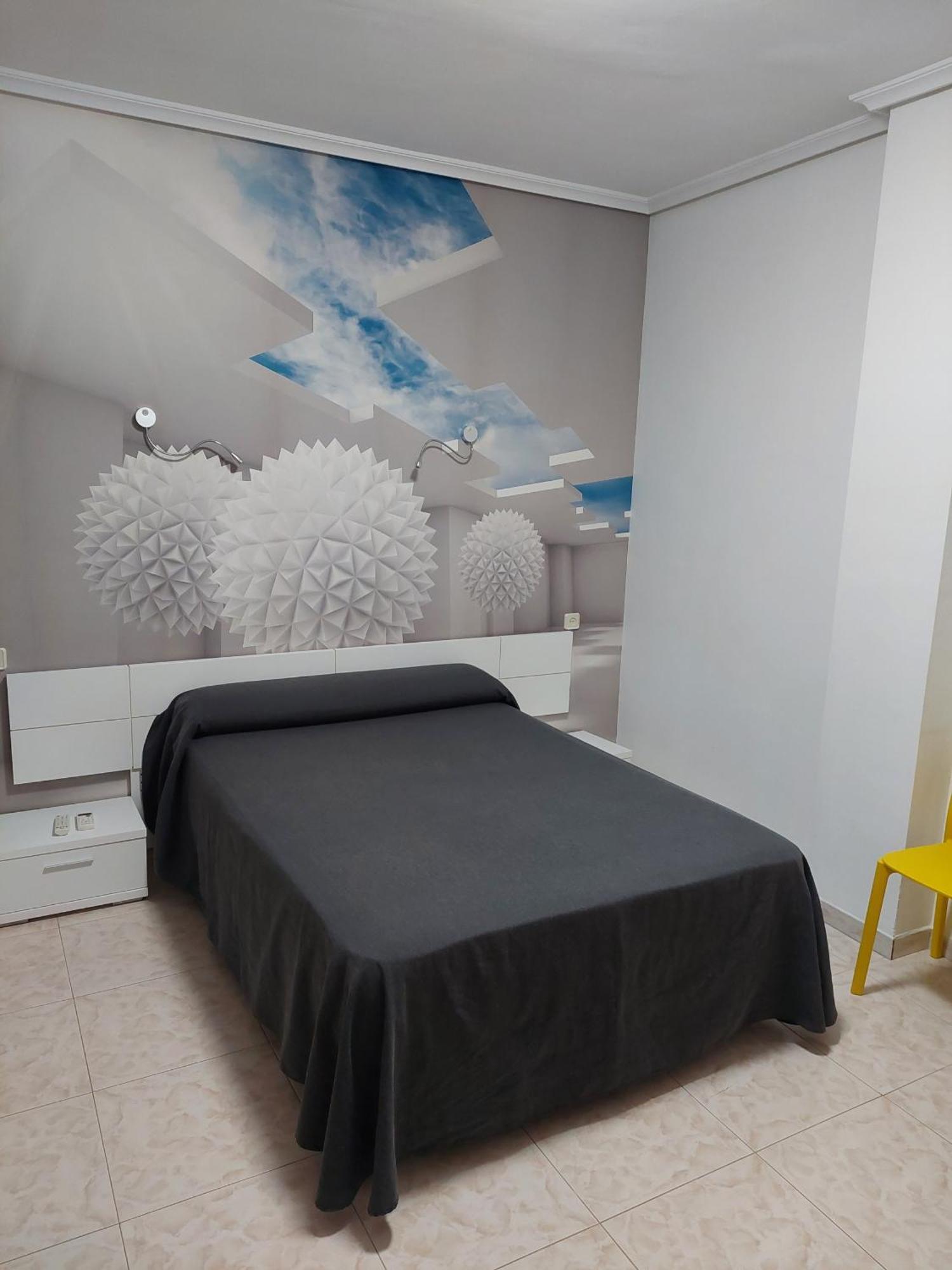 Hotel Cervantes Mahora Esterno foto