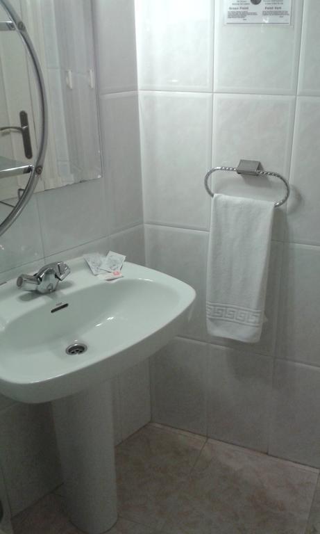 Hotel Cervantes Mahora Esterno foto